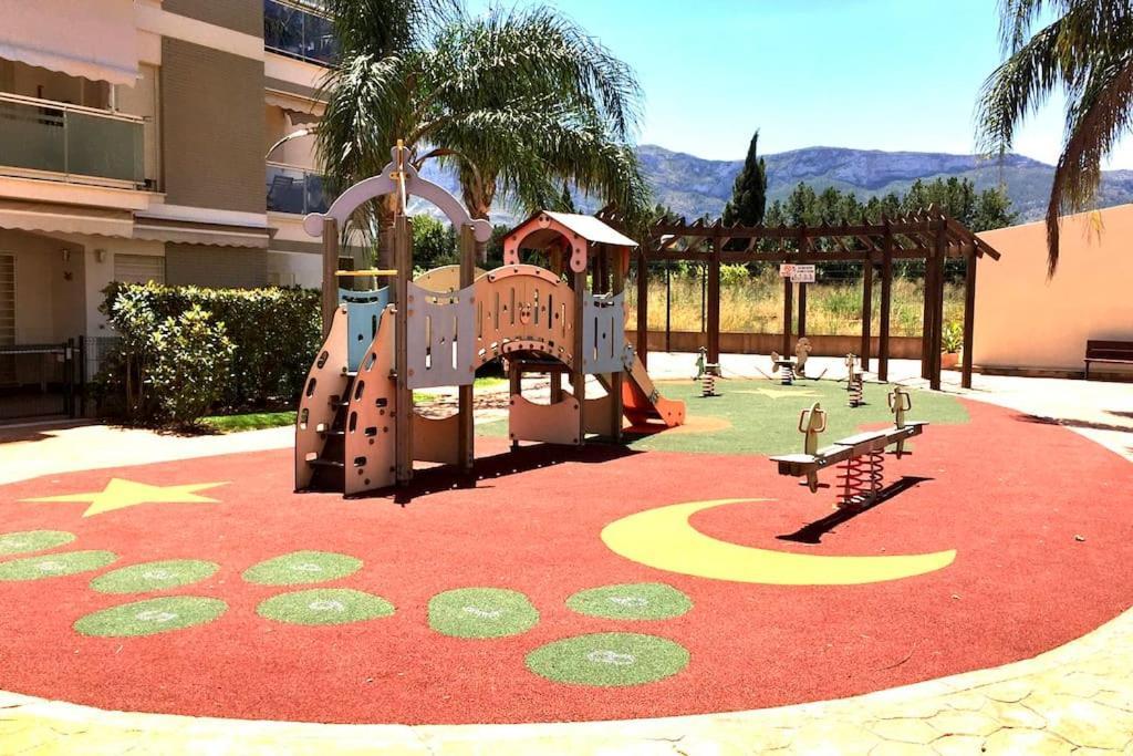 Piso Bajo 3 Habitaciones 2 Banos Y Gran Terraza Denia Εξωτερικό φωτογραφία