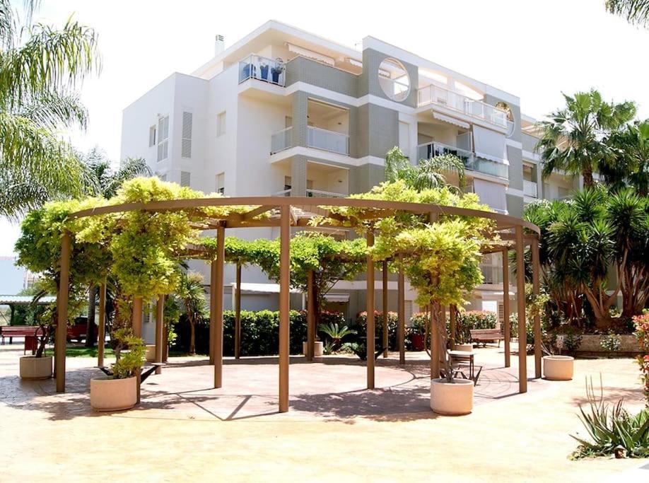 Piso Bajo 3 Habitaciones 2 Banos Y Gran Terraza Denia Εξωτερικό φωτογραφία